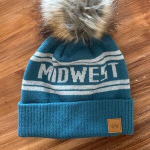 Midwest Beanie with Pom-Pom in TEAL